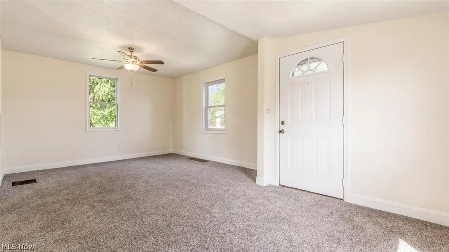 2036 Ridge Avenue, Zanesville, OH 43701 - #3