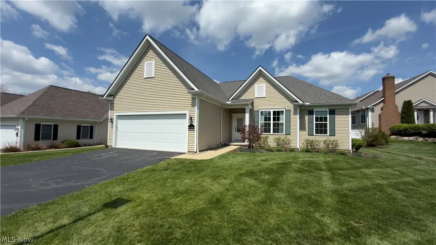 8155 Knolls Way, Chagrin Falls, OH 44023 - #2