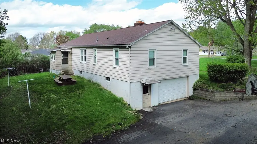 1389 Eastview Drive, Salem, OH 44460 - #3