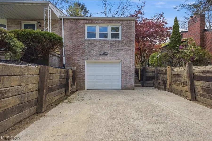 3232 Bears Den Road, Youngstown, OH 44511 - #2