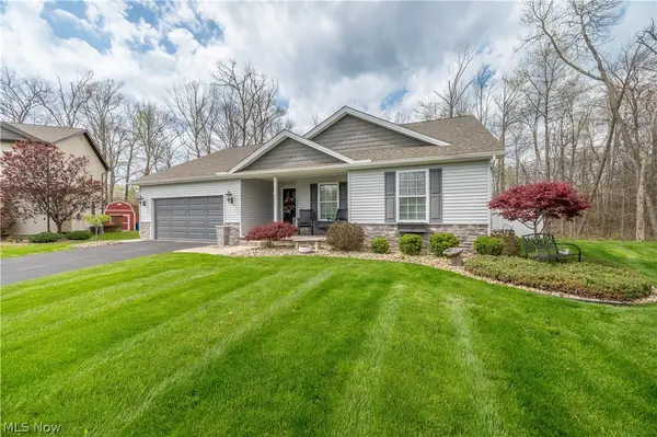1383 Cross Cove, Austintown, OH 44515