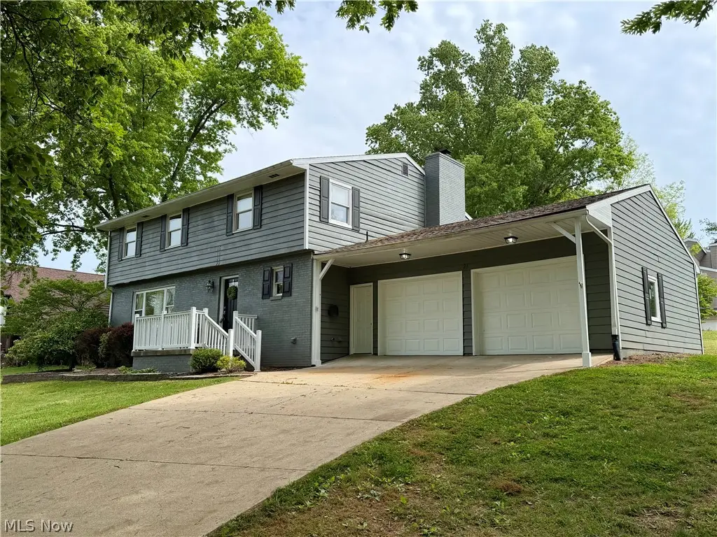 21 Cherry Hills Drive, Belpre, OH 45714 - #1