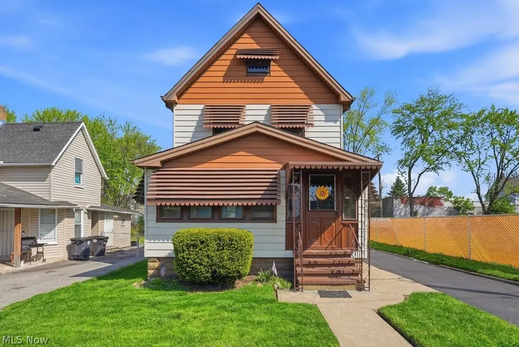 8101 Vineyard Avenue, Cleveland, OH 44105 - #1