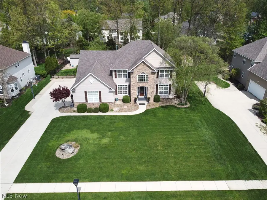 457 Cedarwood Road, Avon Lake, OH 44012 - #3