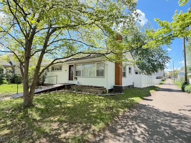 1016 Union Nw Avenue, New Philadelphia, OH 44663 - #2