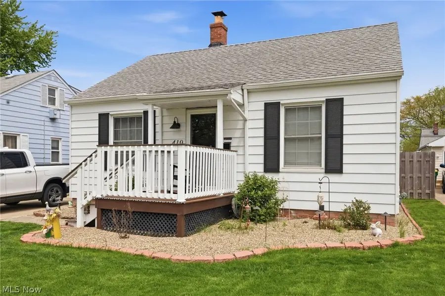 419 E 326th Street, Willowick, OH 44095 - #2