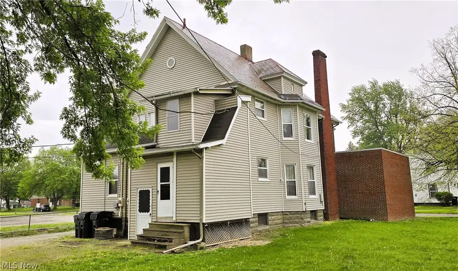 229 5th Street, Elyria, OH 44035 - #3