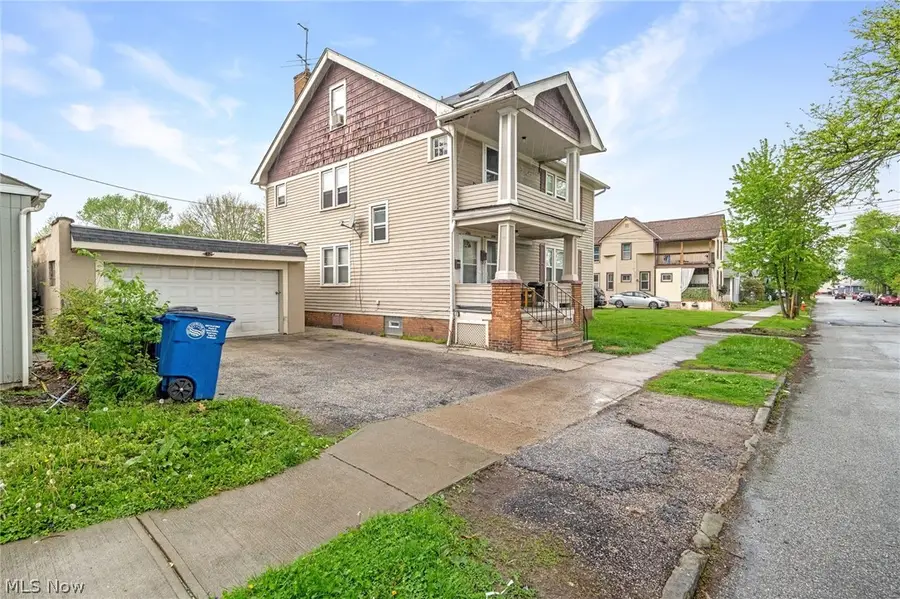 3746 W 39th Street, Cleveland, OH 44109 - #3