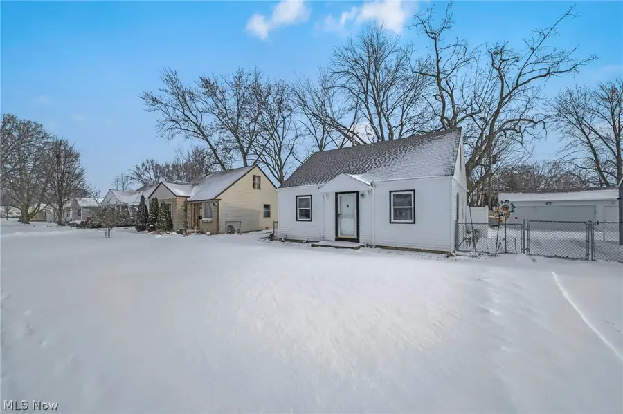 4131 W 145th Street, Cleveland, OH 44135 - #3