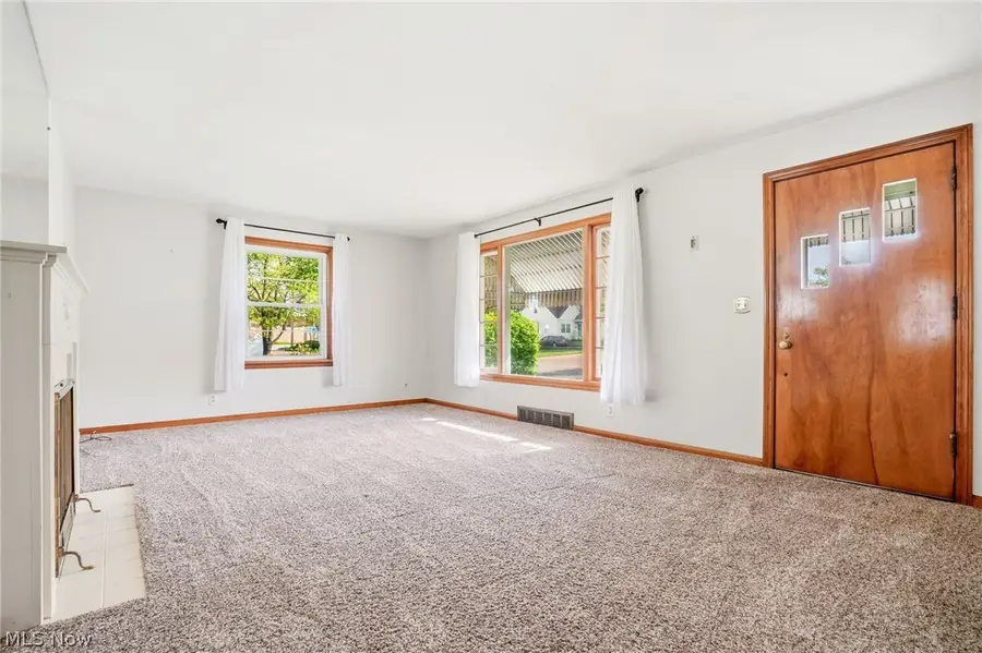 2953 Gibbs Ne Avenue, Canton, OH 44714 - #3