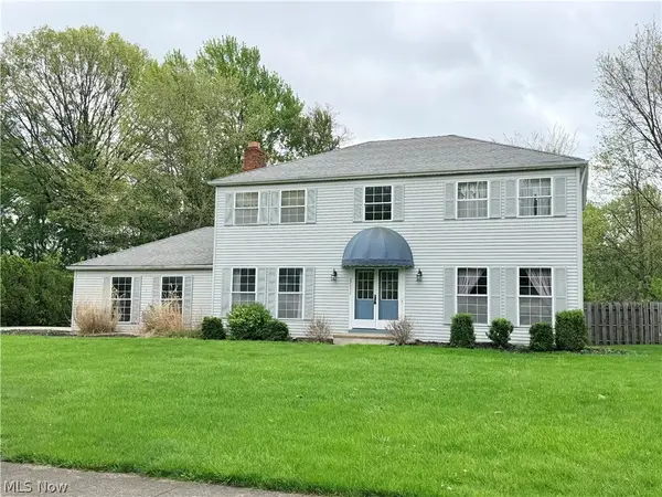 27111 Newton Circle, North Olmsted, OH 44070