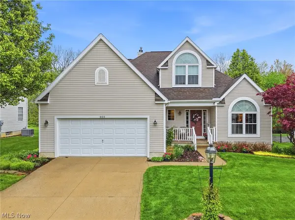 859 Kings Cross Drive, Wadsworth, OH 44281