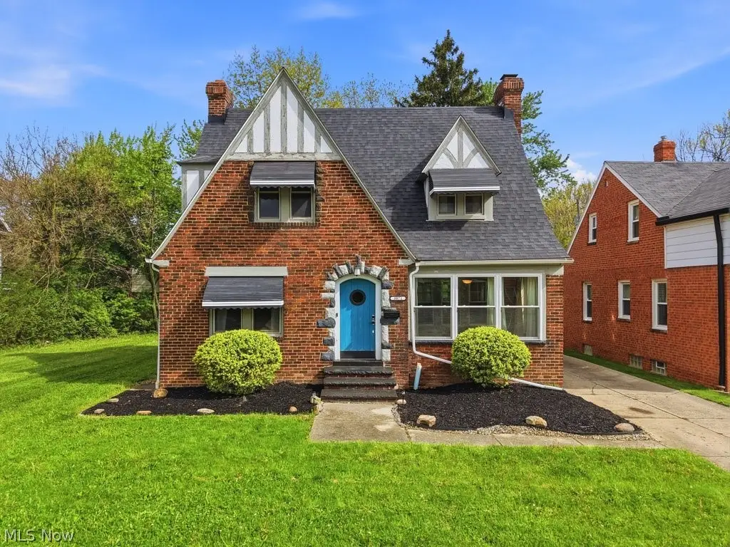 3871 Mayfield Road, Cleveland Heights, OH 44121 - #1