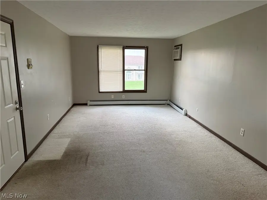 912 Pearson Circle #5, Boardman, OH 44512 - #2