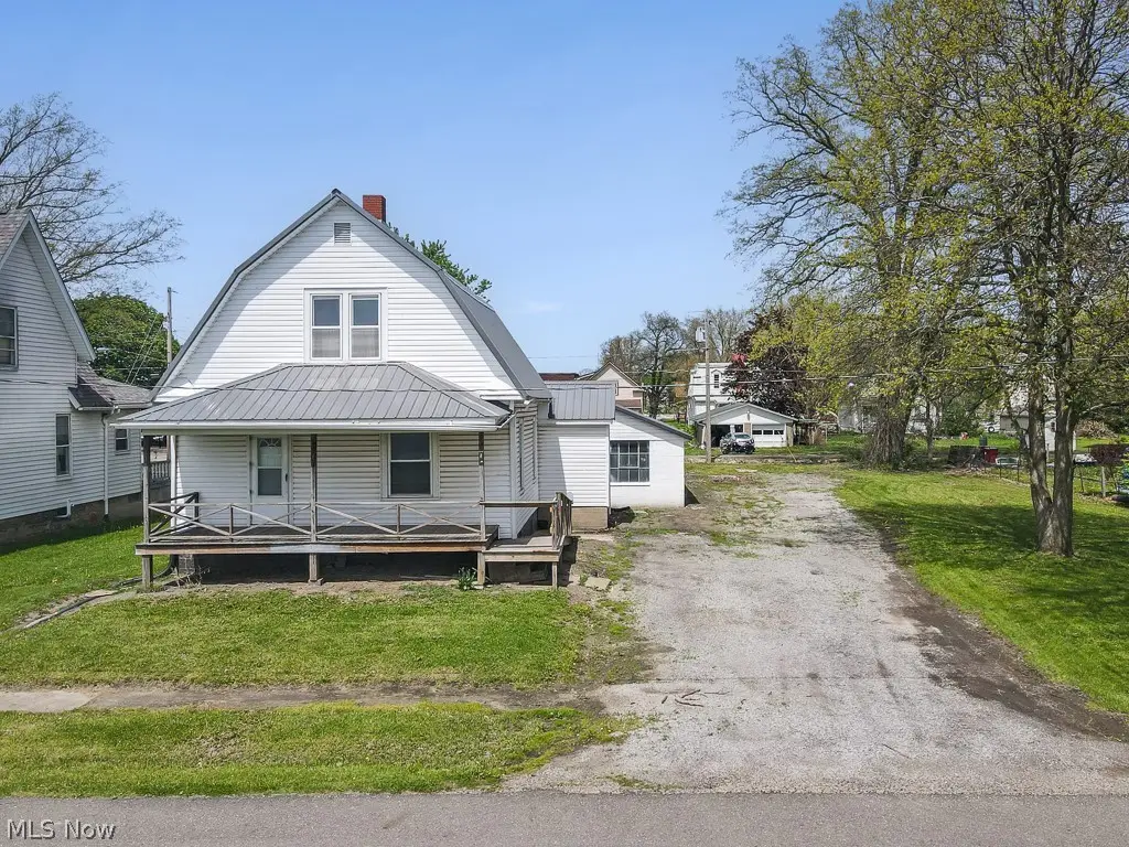 215 E Pennsylvania Avenue, Sebring, OH 44672 - #1