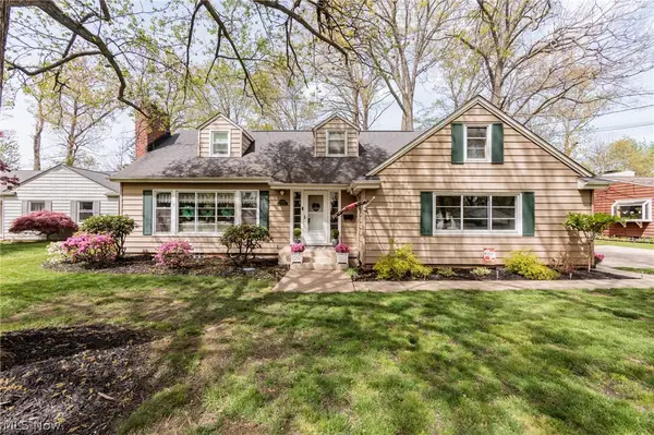 22636 Locust Lane, Rocky River, OH 44116