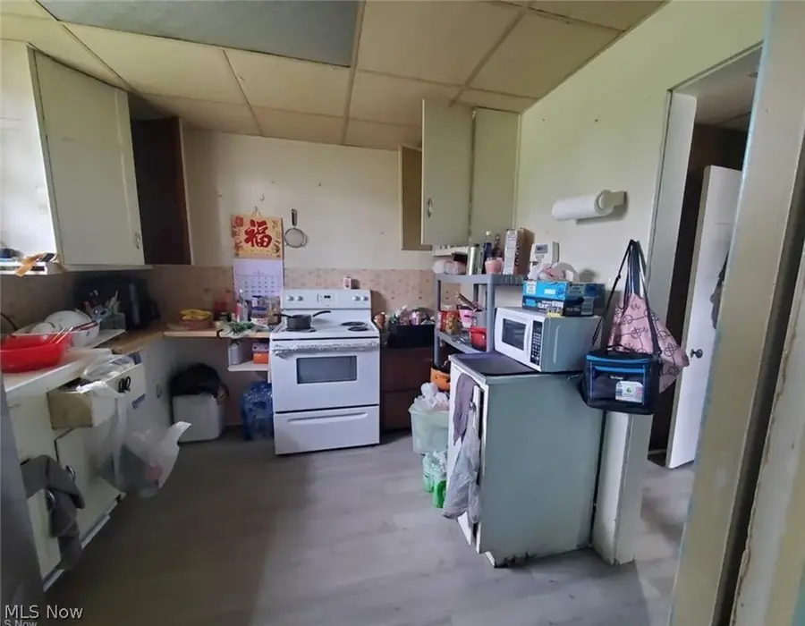 404 York Nw Avenue, Warren, OH 44485 - #3