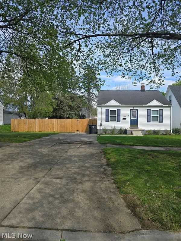 403 High Grove Boulevard, Akron, OH 44312