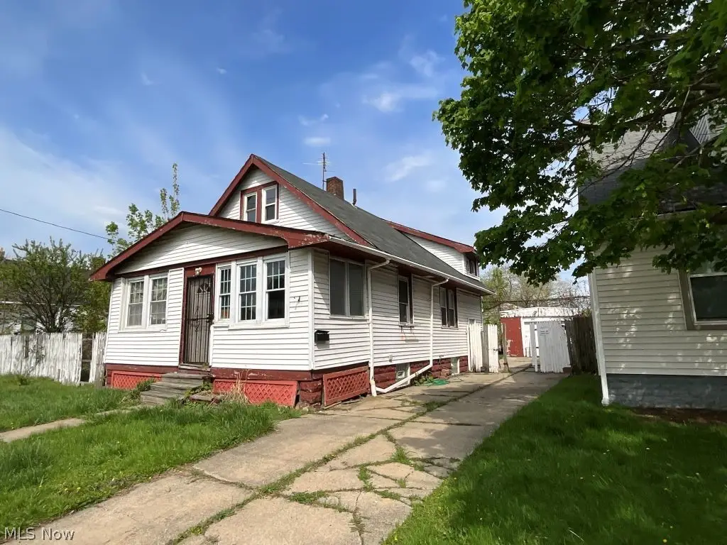 1257 E 170th Street, Cleveland, OH 44110 - #1