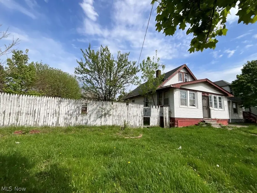 1257 E 170th Street, Cleveland, OH 44110 - #3