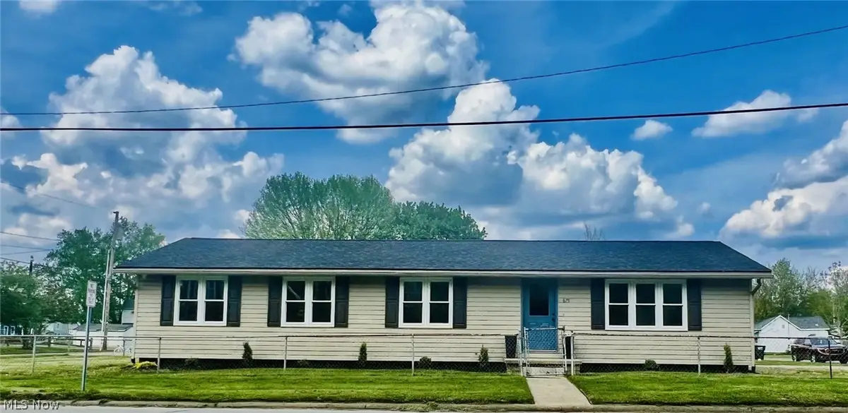 675 Jefferson Avenue, Cambridge, OH 43725 - #1