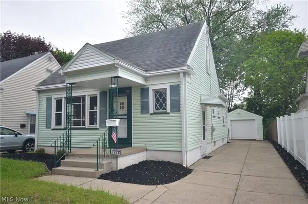 154 E Brookside Avenue, Akron, OH 44301