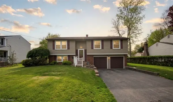 2220 Elm Trace Street, Austintown, OH 44515