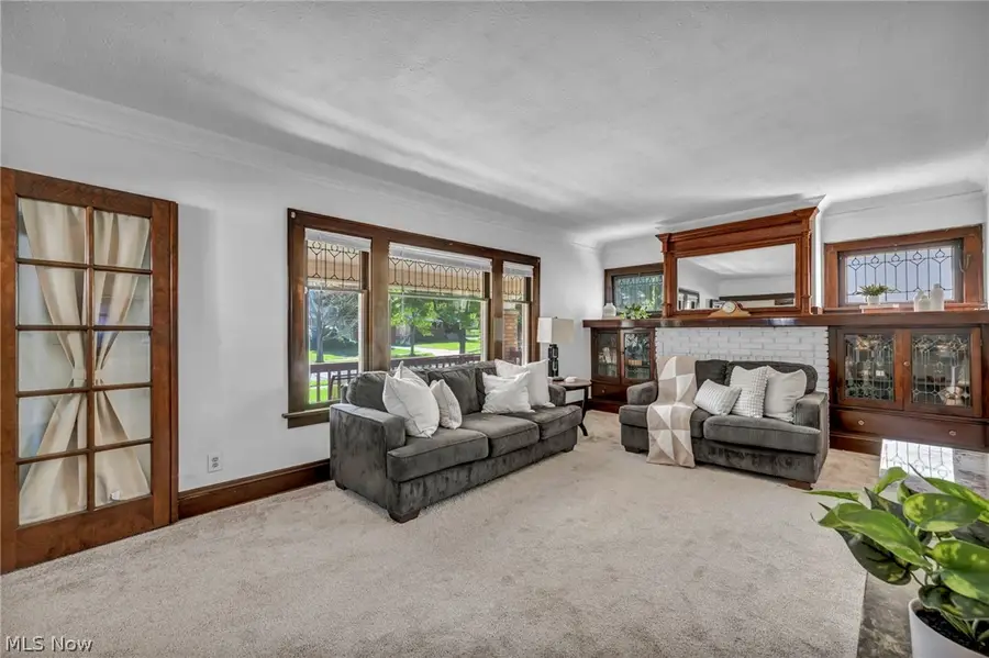 4762 S Hills Drive, Cleveland, OH 44109 - #2