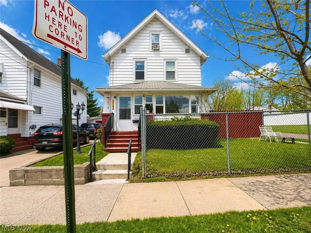2042 13th Sw Street, Akron, OH 44314 - #1