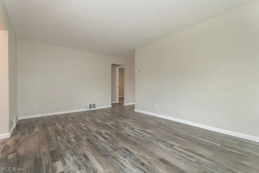 434 E 272nd Street, Euclid, OH 44132 - #3