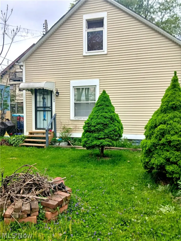 3080 W 46th Street, Cleveland, OH 44102 - #3