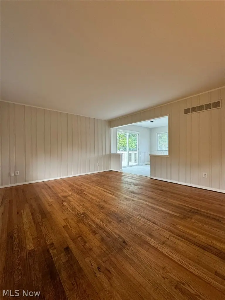 1193 Coral Drive, Akron, OH 44313 - #3