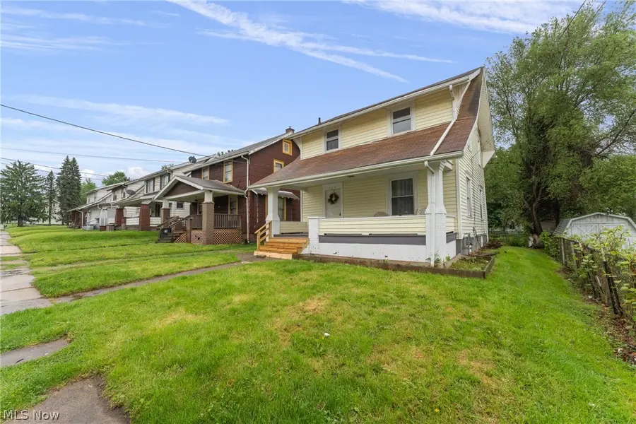 329 Girard Ne Avenue, Canton, OH 44704 - #2
