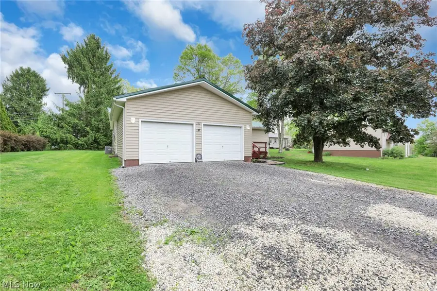 111 Greenbrier Drive, Byesville, OH 43723 - #2