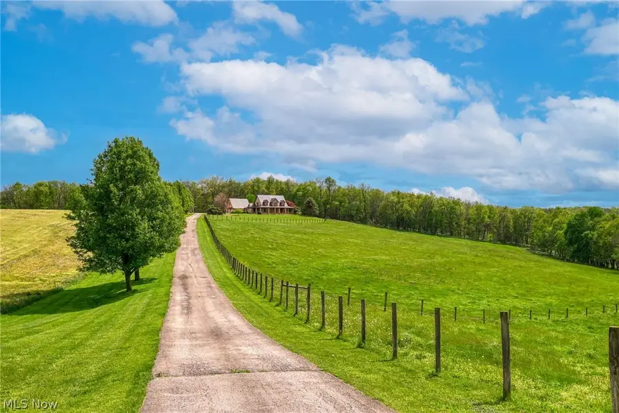 46675 Clarkson Rd, Rogers, OH 44455 - #2
