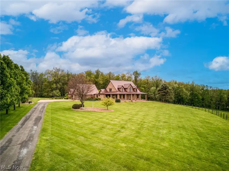 46675 Clarkson Rd, Rogers, OH 44455 - #3