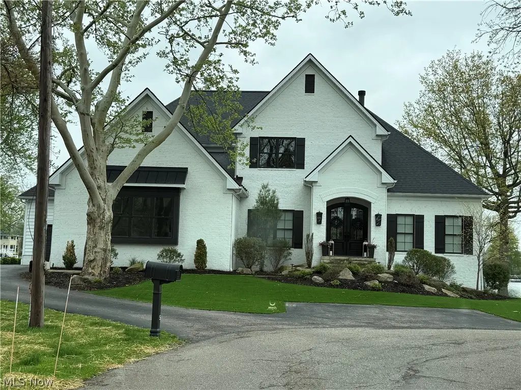 5695 Channel Nw Drive, Canton, OH 44718 - #1
