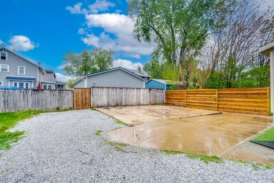 3027 Glen Nw Place, Canton, OH 44708 - #2
