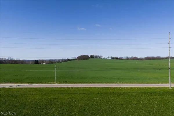 Moreland Rd, Wooster, OH 44691