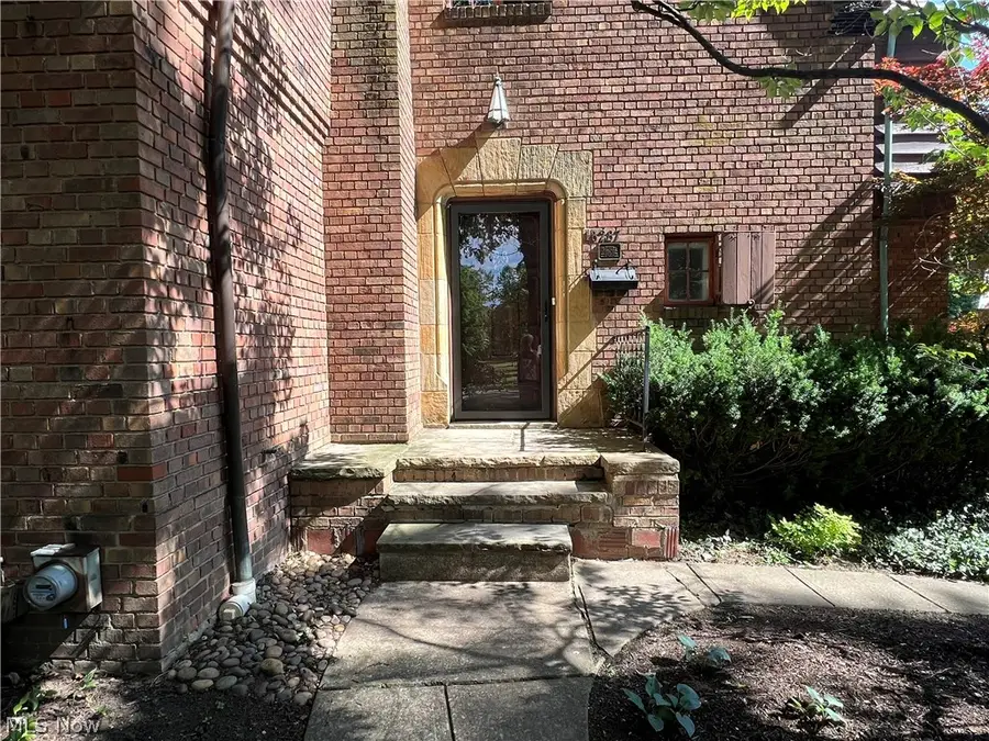 16287 Brewster Road, Cleveland, OH 44112 - #2