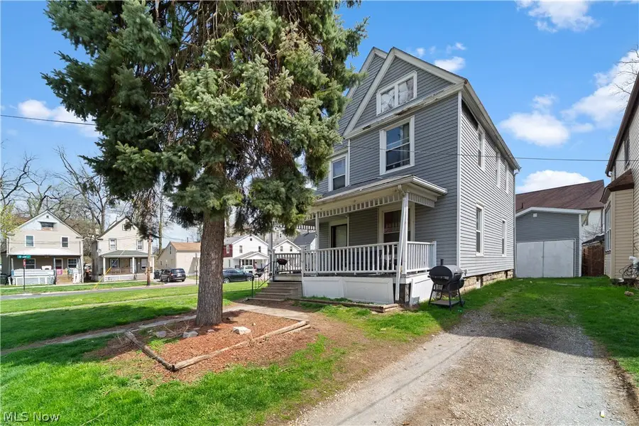 102 Water Street, Elyria, OH 44035 - #3