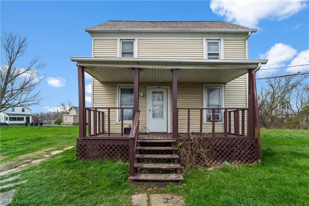 122 Elbe Street, Elyria, OH 44035 - #1