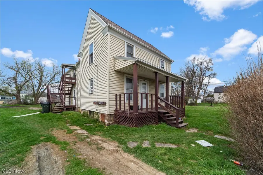 122 Elbe Street, Elyria, OH 44035 - #2