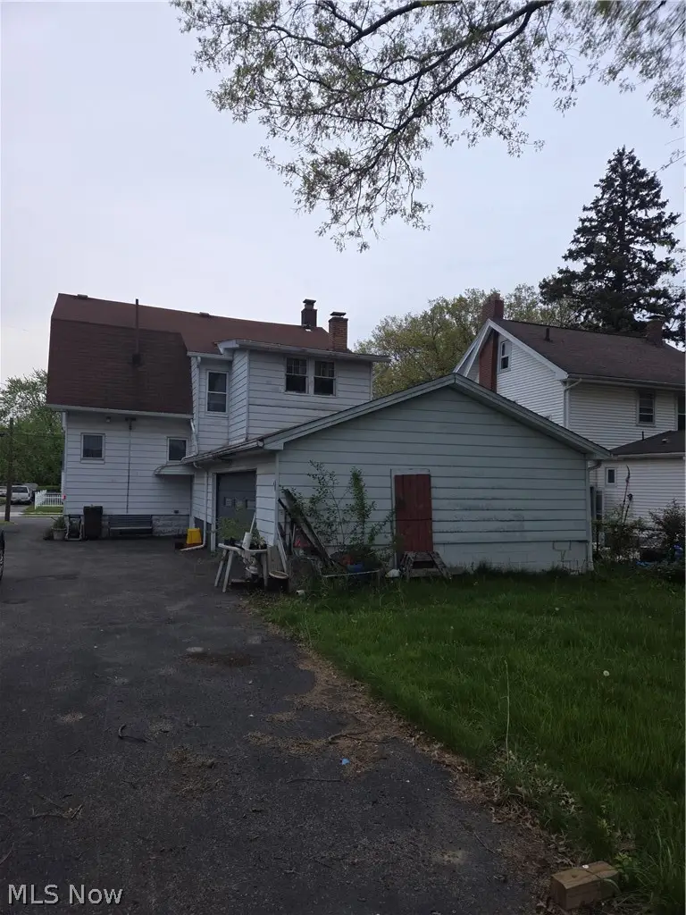 559 Redondo Road, Youngstown, OH 44504 - #3