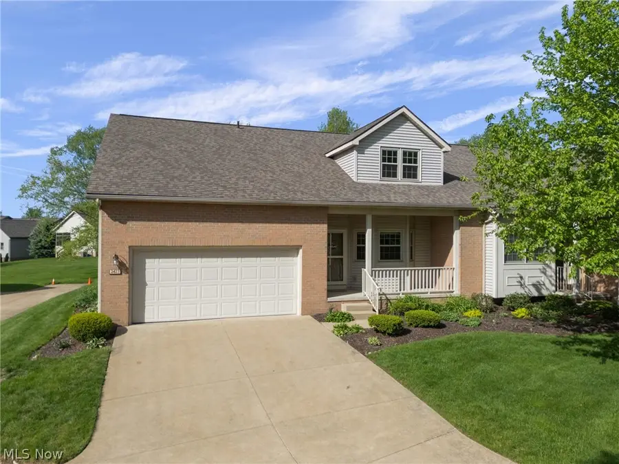 2423 Charing Cross Nw Road, Canton, OH 44708 - #3