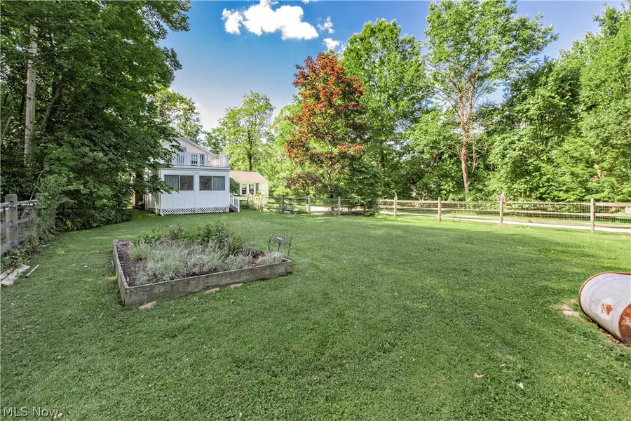 15879 Hemlock Road, Chagrin Falls, OH 44022 - #3