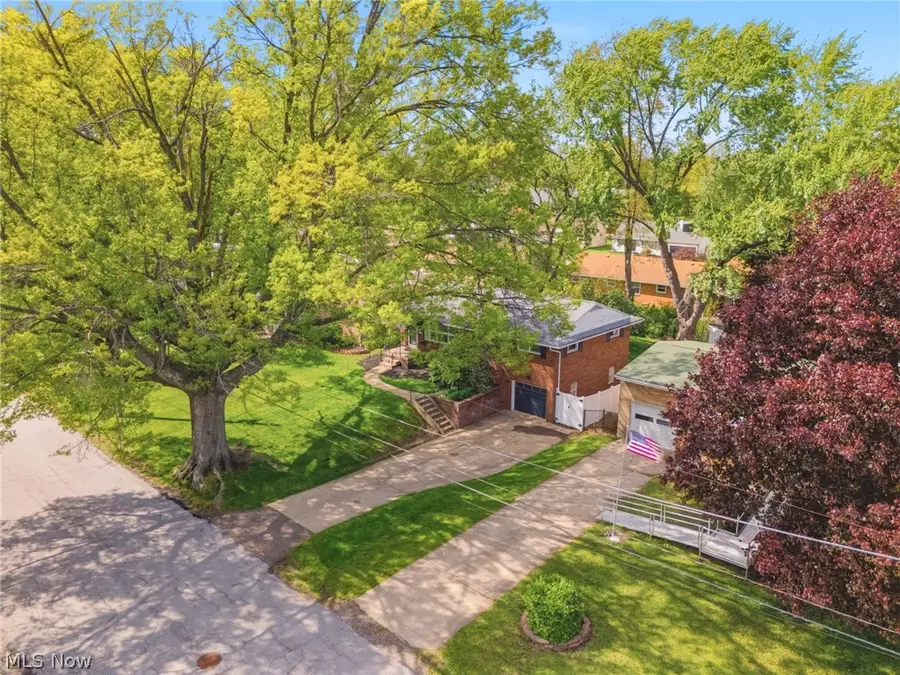 2621 16th Nw Street, Canton, OH 44708 - #3
