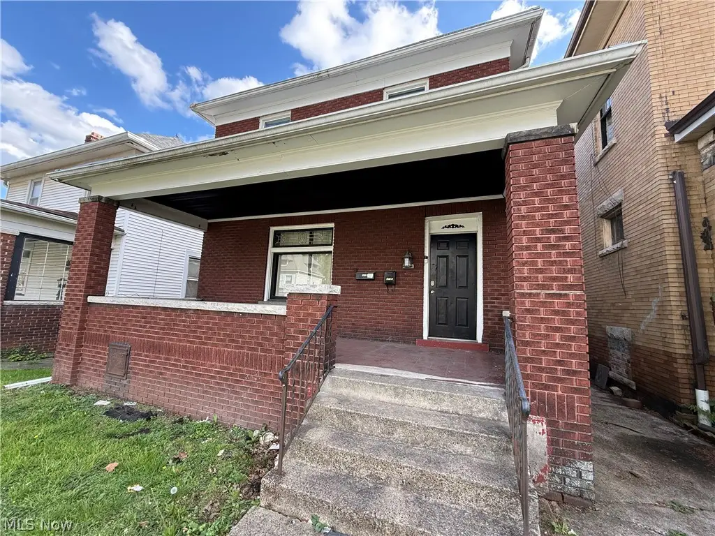 1242 Ridge Avenue, Steubenville, OH 43952 - #1