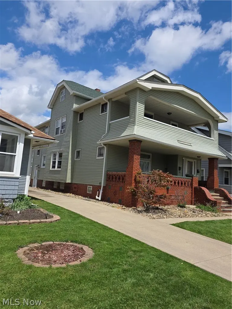 9913 Greenview Avenue, Garfield Heights, OH 44125 - #2