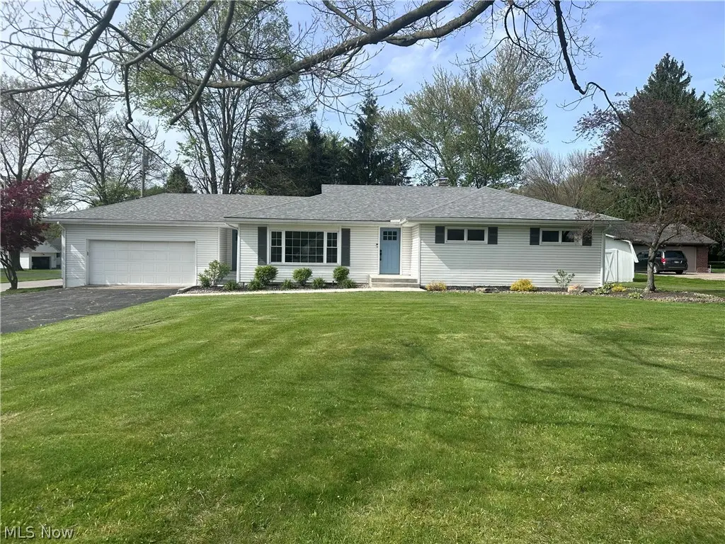 8815 King Graves Ne Road, Warren, OH 44484 - #1